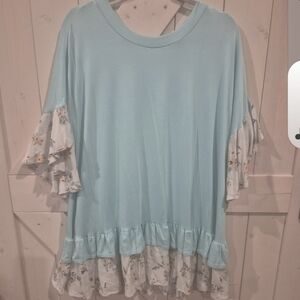 Unbranded Boutique Top 2XL With Ruffle Bottom And Sleeves
